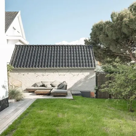 Charmante In Duinbergen Knokke-Heist